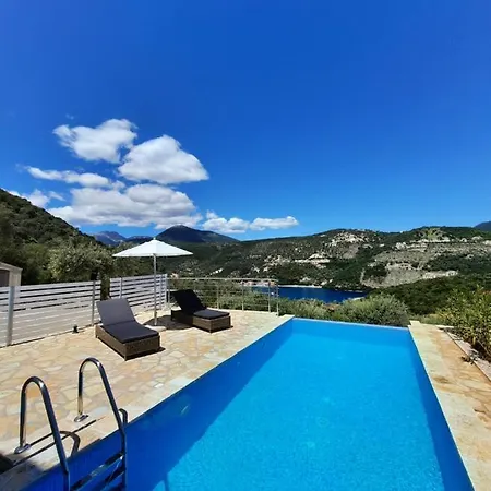 Amantea- Four With Big Pool And Infinity Pool *