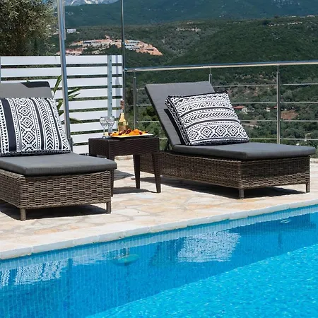 Villas Amantea- Four Villas With Big Pool And Infinity Pool Ferienhaus