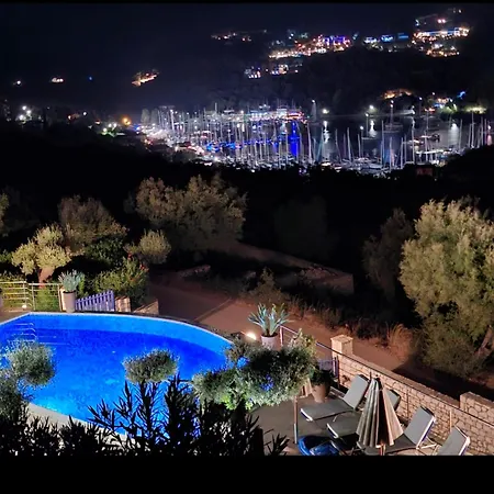 Villas Amantea- Four Villas With Big Pool And Infinity Pool