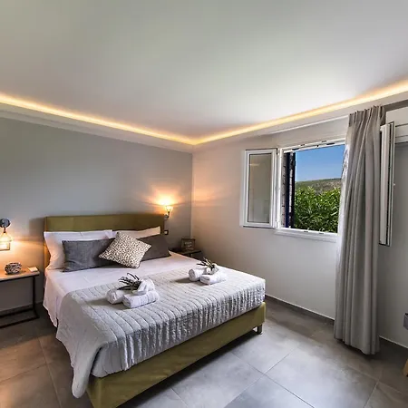 Holiday home Villas Amantea- Four Villas With Big Pool And Infinity Pool Sivota (Lefkada)