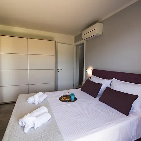 Villas Amantea- Four Villas With Big Pool And Infinity Pool *