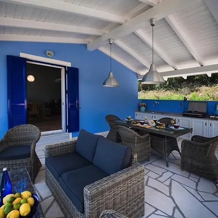 Ferienhaus Villas Amantea- Four Villas With Big Pool And Infinity Pool