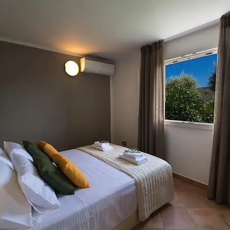 Villas Amantea- Four Villas With Big Pool And Infinity Pool Holiday home Sivota (Lefkada)